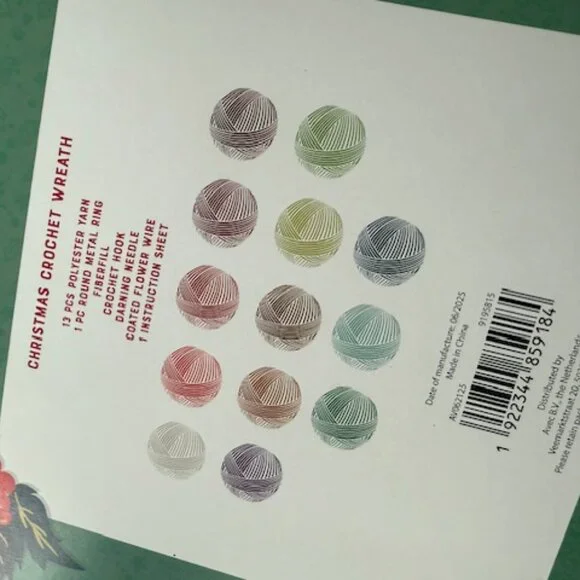 Crochet Wreath Kit - NEW - Picture 2 of 2